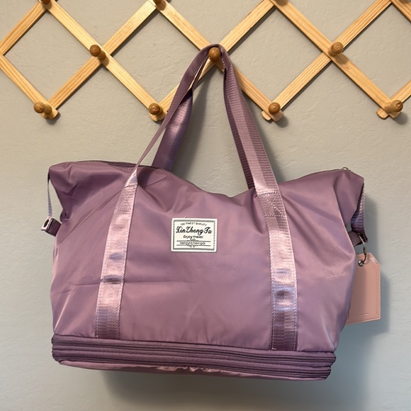 Handbags - NWOT - Purple Expandable Weekender Bag